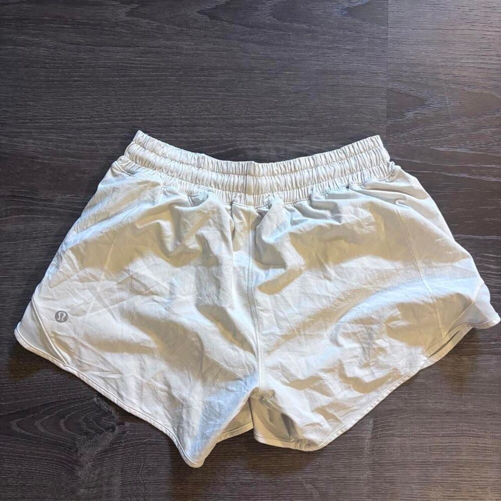 Lululemon White Hotty Hots Size 4